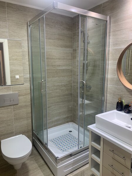 Cosmopolis vila 4 cam. 3 bai, 142 mp, curte 200 mp